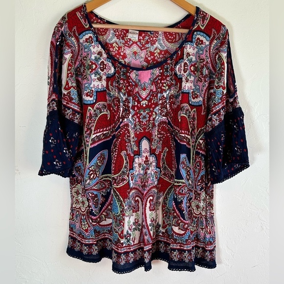 Bila Boho Navy & Pink/Red Paisley Print Blouse with Cut Out Shoulders Sz Lg - Picture 1 of 13